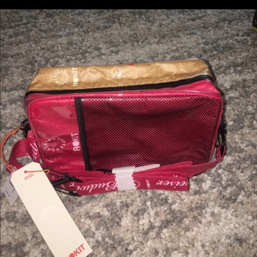 New ❤️💛 small insulated cooler lunch bag with straps “paper bag look”